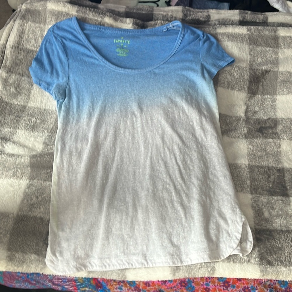 Blue and white ombre T-shirt